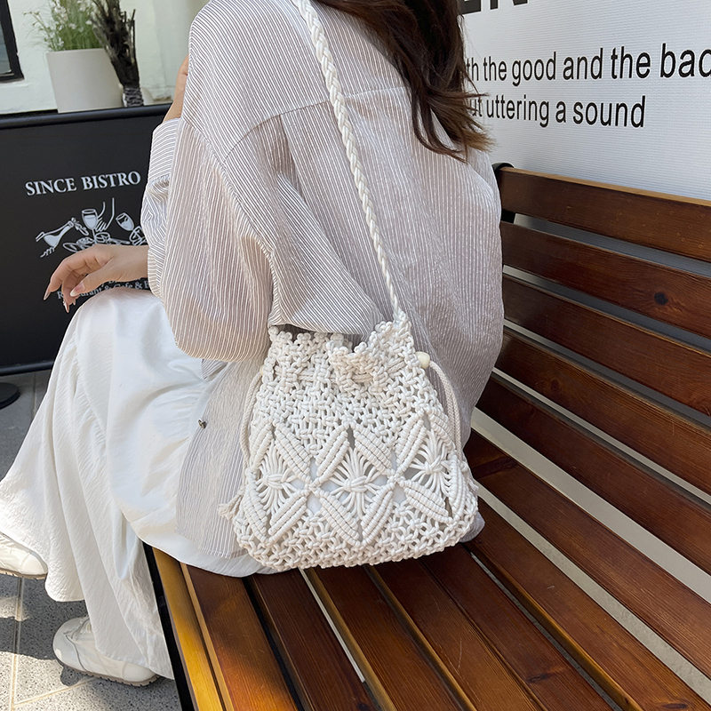LEFTSIDE Weave Small Shoulder  – обзор и цена Crochet Bag Raffia