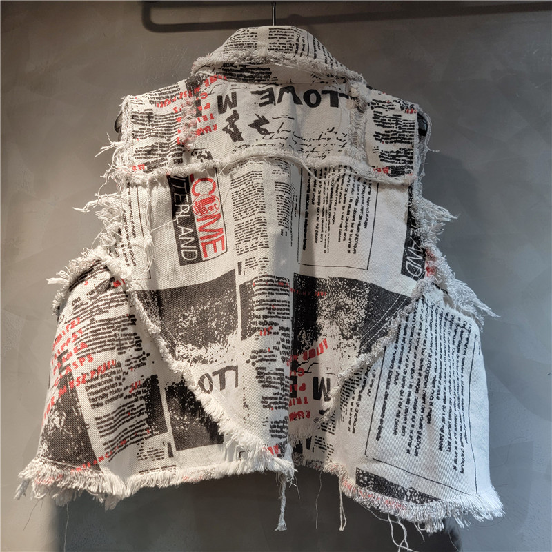 Chic Women Newspapers Letters  – обзор и цена Shorts Denim Frayed